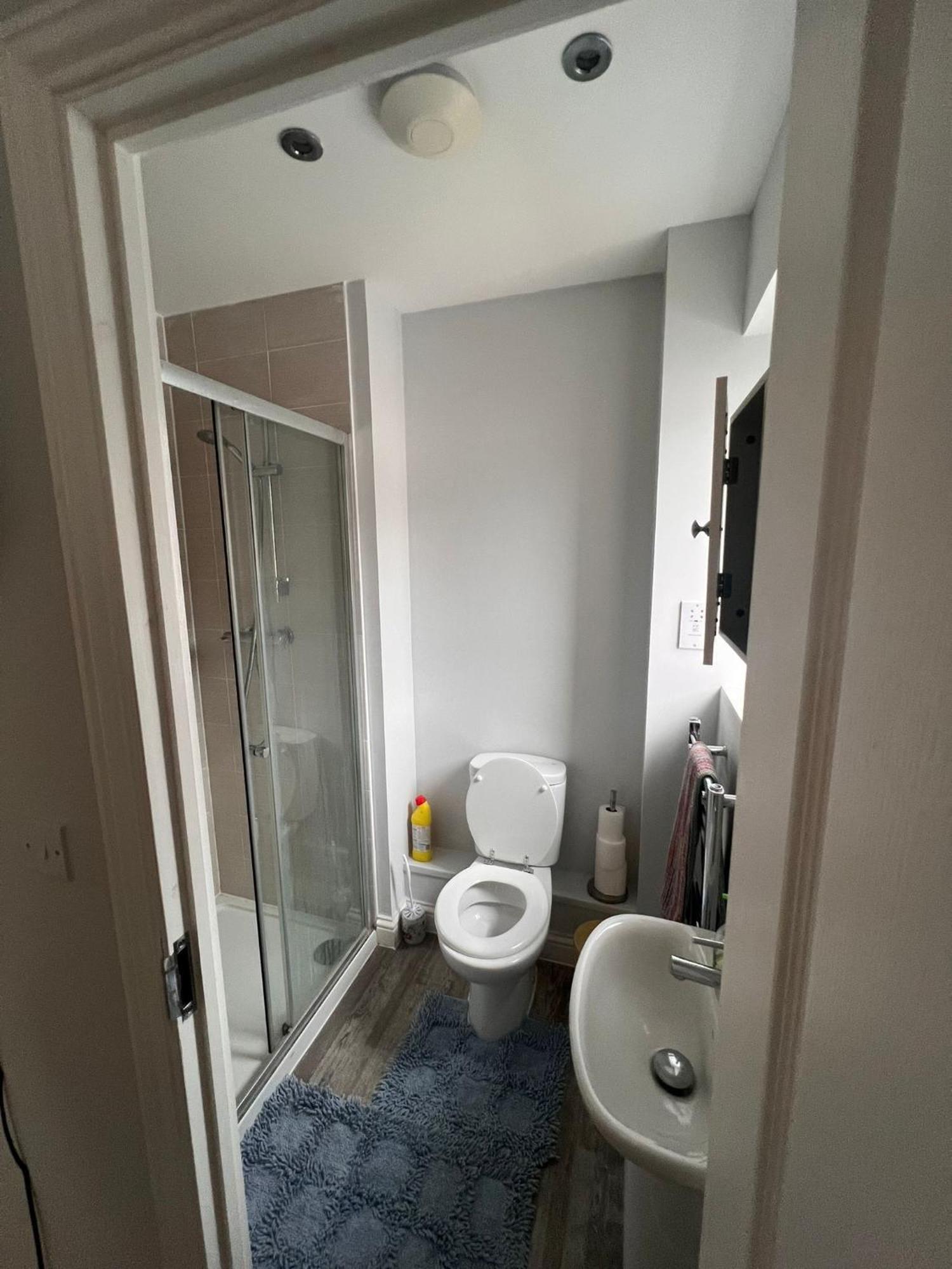Whyte, Modern 3 Bed House With Garden, Sleeps 9, Free Parking, Sittingbourne City Centre, Kent Extérieur photo